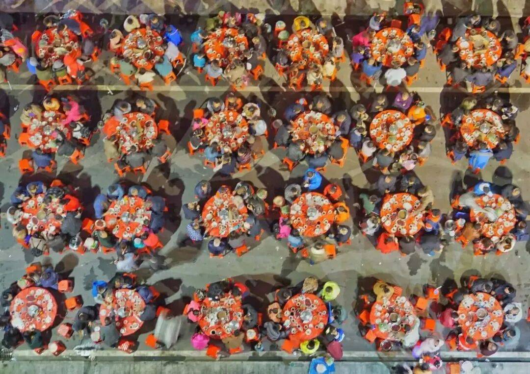 演、趣味市集……跨年迎新游江门！最全攻略→PG电子游戏麻将胡了明星演唱会、倒数烟花汇(图1)